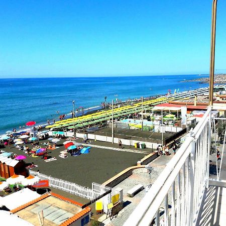 Waterfront Apt Ladispoli Exterior foto